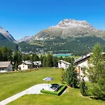 Nira Alpina 4*