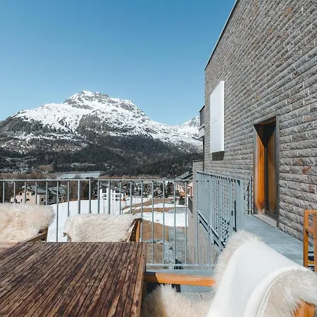 Nira Alpina 4*