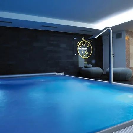 Hotel Nira Alpina 4*