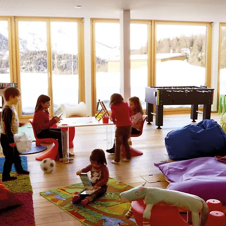 Szálloda Nira Alpina 4*