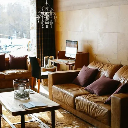 Nira Alpina Hotel