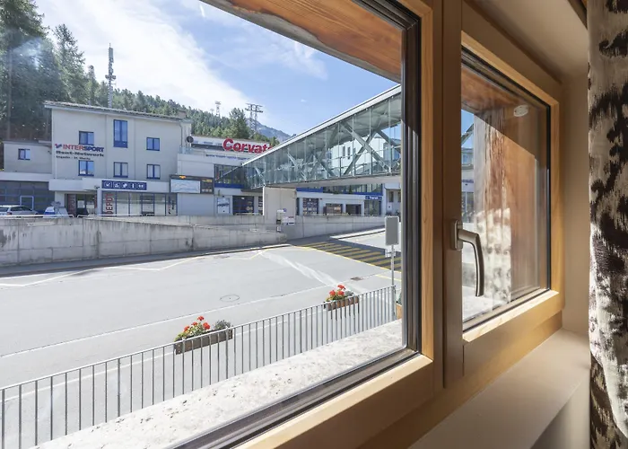 Nira Alpina 4* Сильваплана