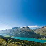 Nira Alpina Szálloda 4*