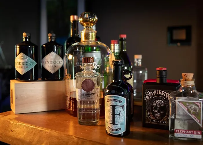 Nira Alpina Hotel 4*