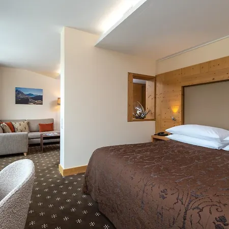 Hotel Nira Alpina 4*