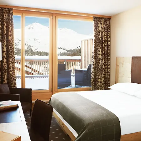 نيرا ألبينا 4*