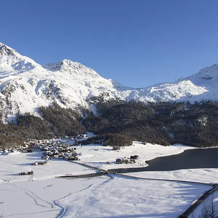 فندق نيرا ألبينا 4*